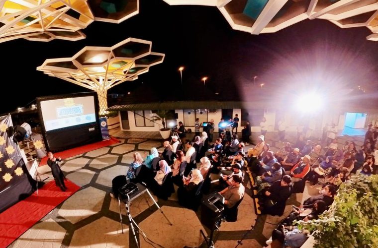 Roffa Film Club-avond in WORM cultuurcentrum Rotterdam, informele filmbeleving