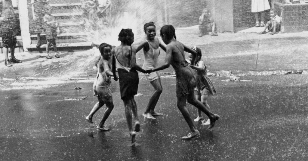 Helen Levitt City at Play in Rotterdam