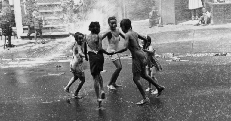 Helen Levitt City at Play — familie-kids in Rotterdam